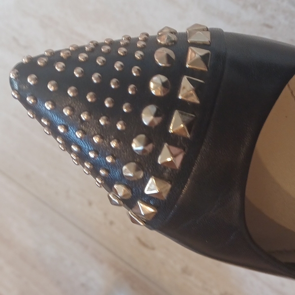 BCBGENERATION Black Gold Studded Heels - Picture 8 of 9